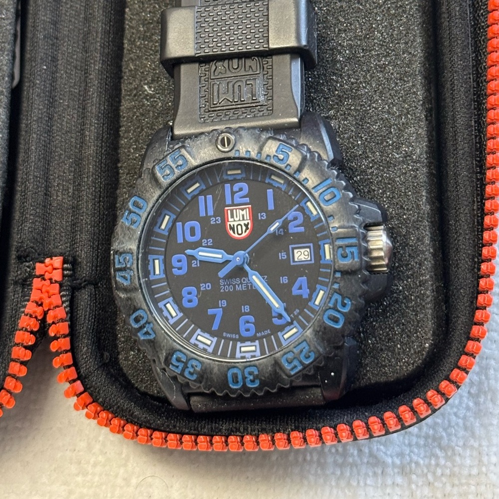 Black and Blue Men's Watch